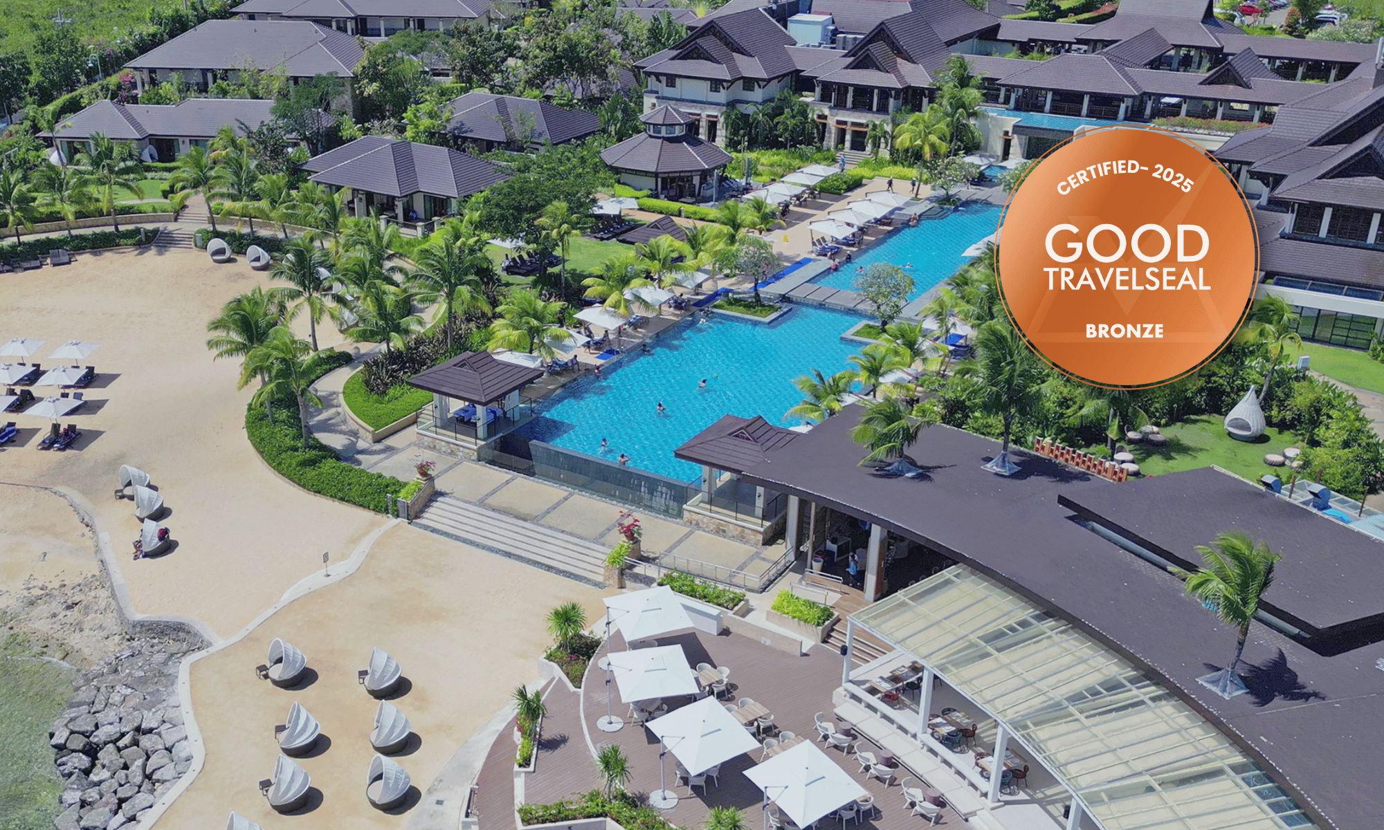 Crimson Resort and Spa Mactan