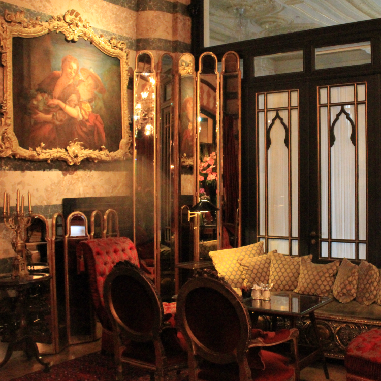 5. Belle Époque Apartments & Memory Walk