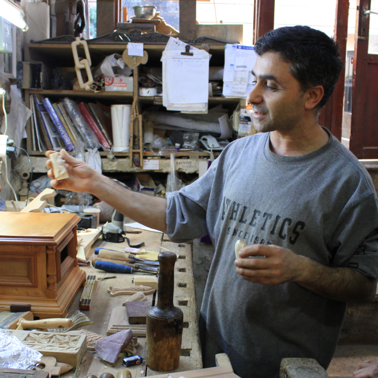 19. Crafts in Çukurcuma: Clay, Context, and Continuity